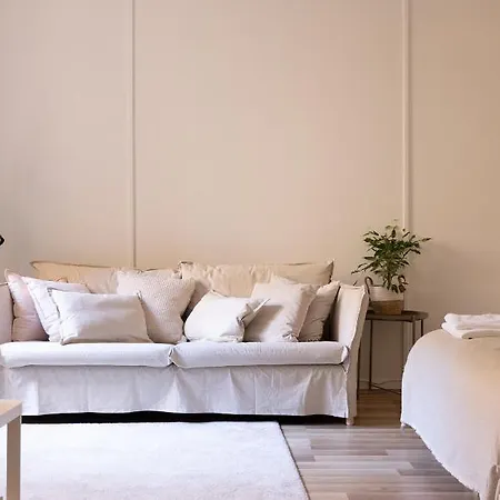 Poista 2ndhomes Cozy 35m2 With A Courtyard View By Taehtitorni Park * Helsinki